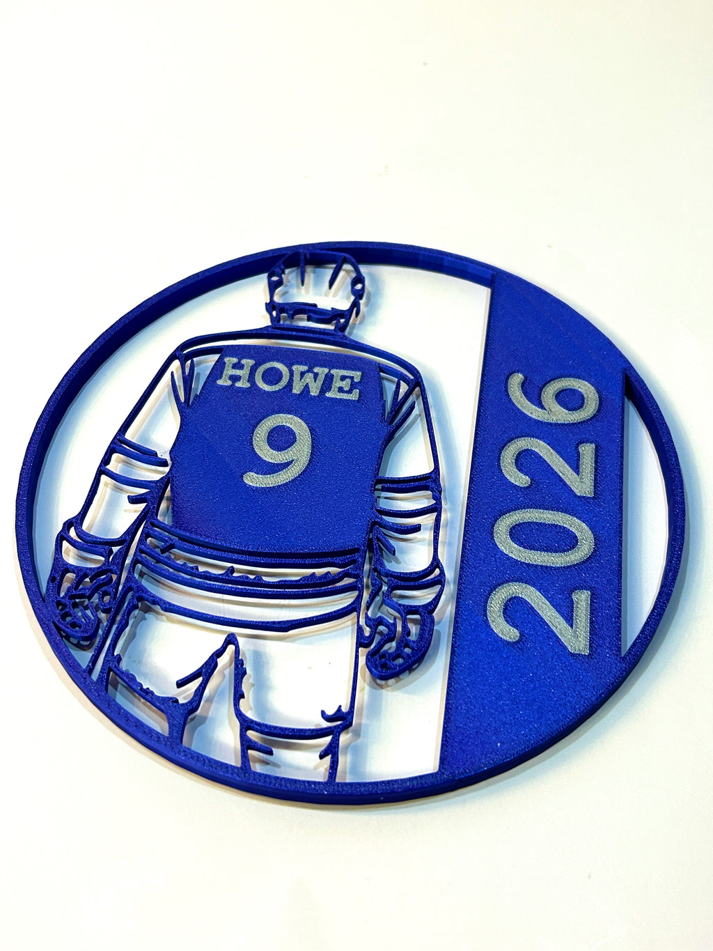 Hockey Player Centerpiece – Unique Jagged Edge Outline – 3D Printed Sports Display - 8"